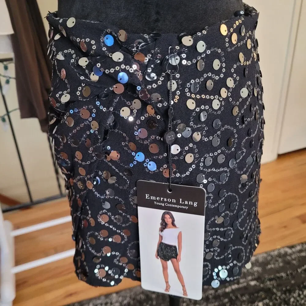 Emerson Lang Black and Silver Sequin Skort Skirt Size Small NWT Women's Party